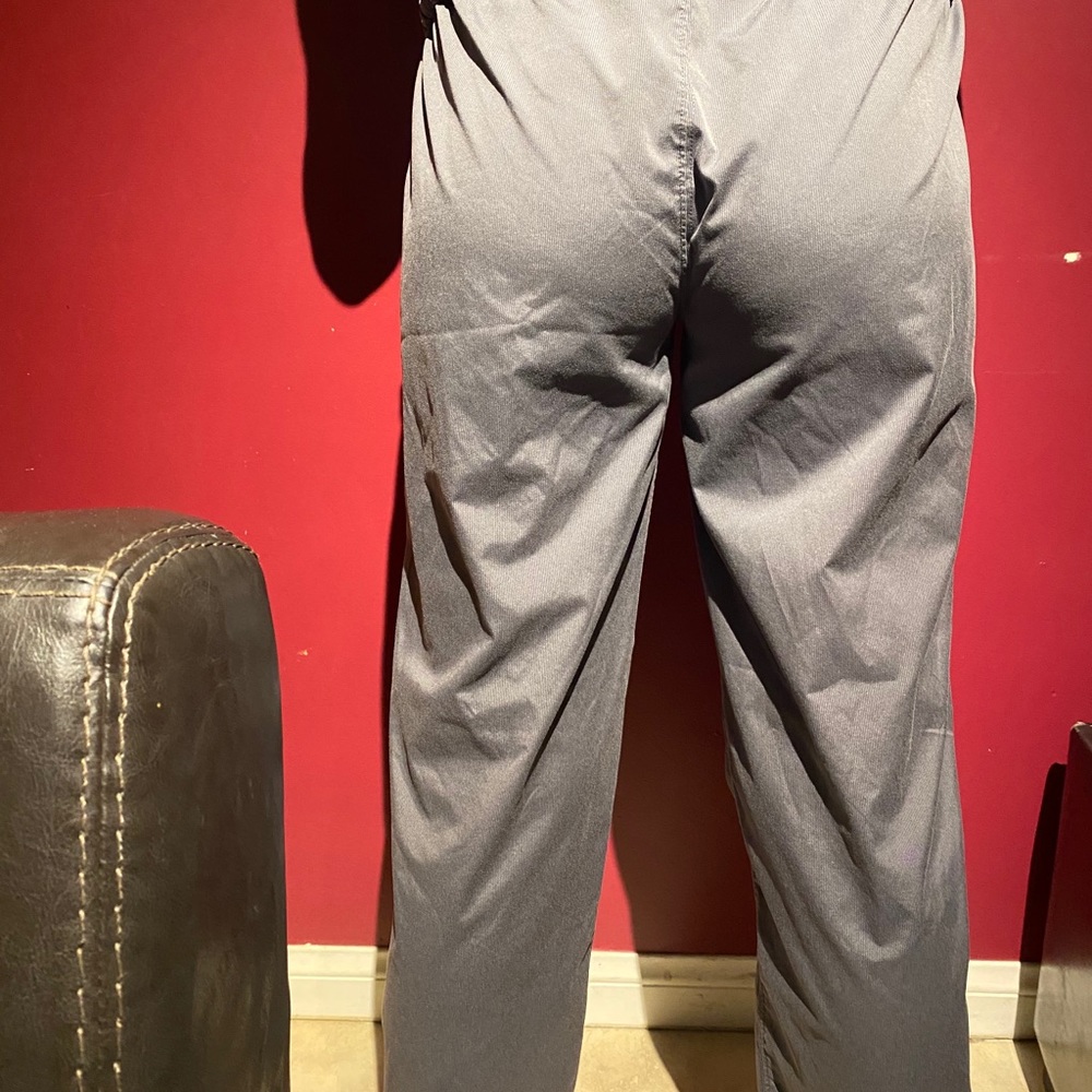 Women Lululemon joggers